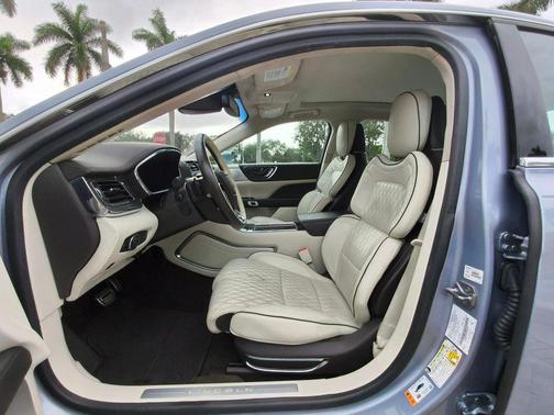 2019 Lincoln Continental Black Label