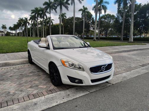 2013 Volvo C70 T5