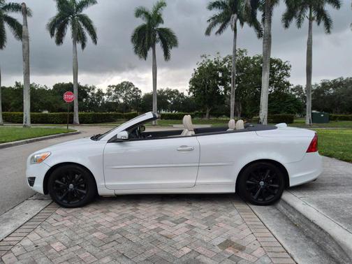 2013 Volvo C70 T5