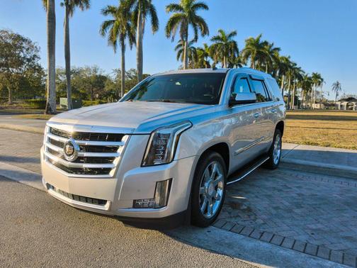 2015 Cadillac Escalade Luxury