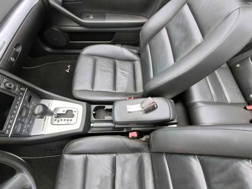 2009 Audi A4 2.0T Special Edition quattro Cabriolet