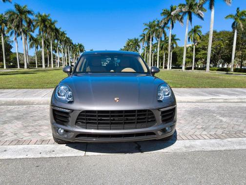 2016 Porsche Macan S