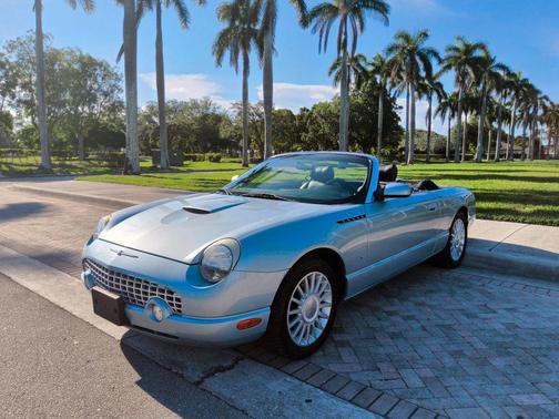 2004 Ford Thunderbird Base