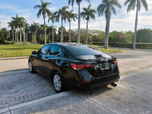 Super Black 2024 Nissan Sentra S
