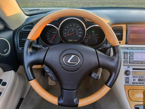 2004 Lexus SC 430 Base