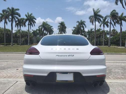 2015 Porsche Panamera GTS