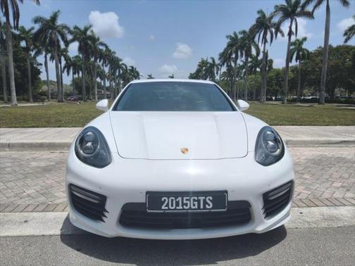 2015 Porsche Panamera GTS