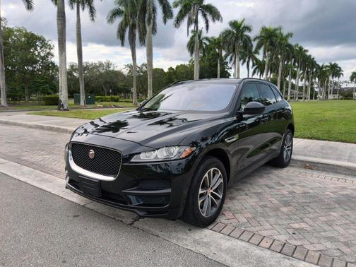 2017 Jaguar F-PACE 35t Premium