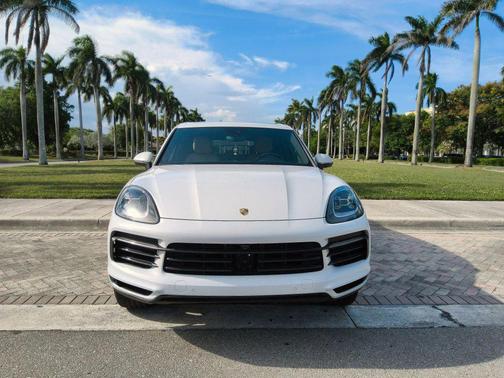 2019 Porsche Cayenne Cayenne