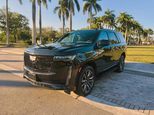 2023 Cadillac Escalade Sport