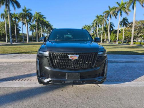 2023 Cadillac Escalade Sport