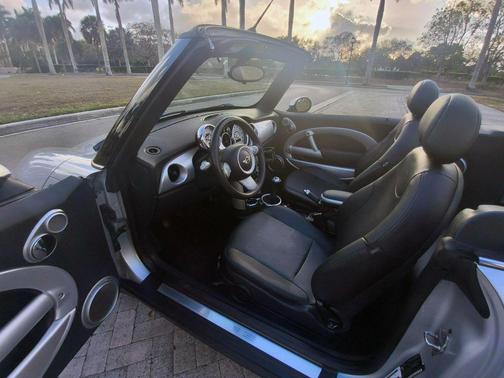 2007 MINI Cooper Base