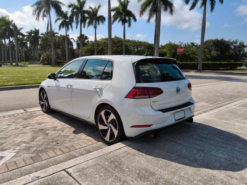 2018 Volkswagen Golf GTI 2.0T S 4-Door