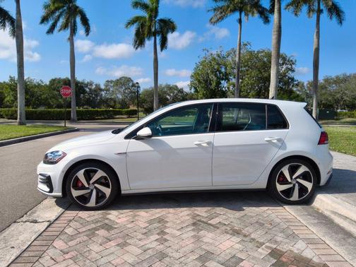 2018 Volkswagen Golf GTI 2.0T S 4-Door