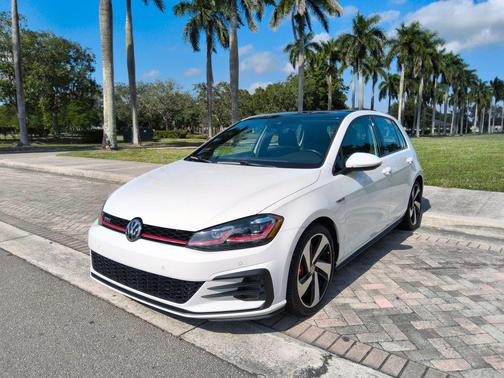 2018 Volkswagen Golf GTI 2.0T S 4-Door