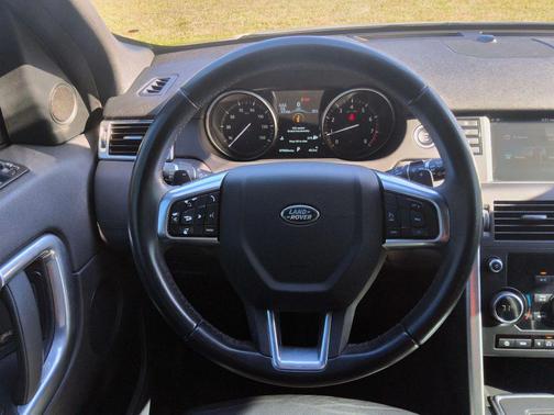 White 2019 Land Rover Discovery Sport SE