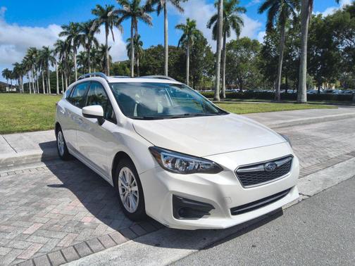 2017 Subaru Impreza 2.0i Premium