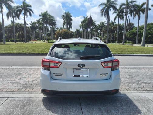 2017 Subaru Impreza 2.0i Premium