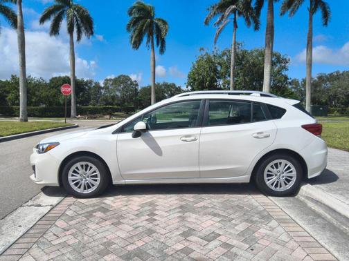 2017 Subaru Impreza 2.0i Premium