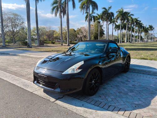 2010 Nissan 370Z Base