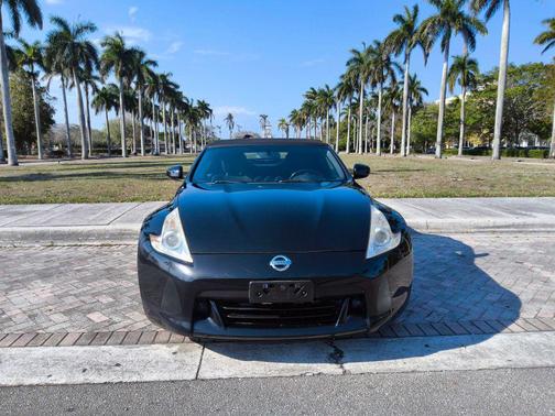 2010 Nissan 370Z Base