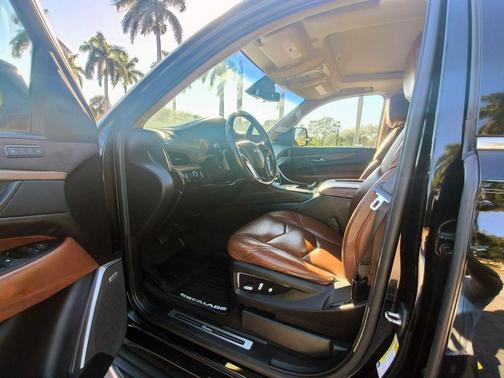 2019 Cadillac Escalade ESV Sport