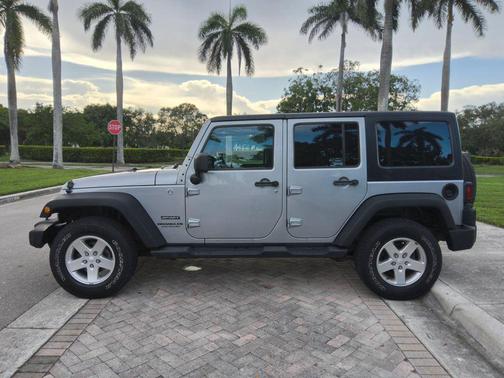 2014 Jeep Wrangler Unlimited Sport