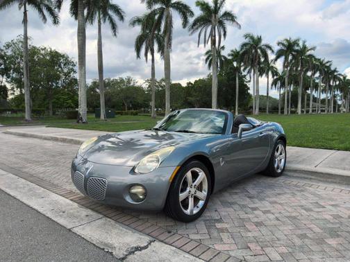 2006 Pontiac Solstice Convertible 2D
