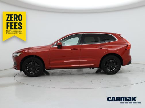 Red 2018 Volvo XC60 T6 Momentum