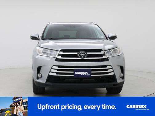 Silver 2018 Toyota Highlander XLE