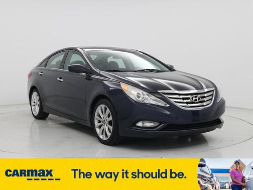 2013 Hyundai SONATA SE