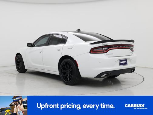 White 2018 Dodge Charger SXT Plus