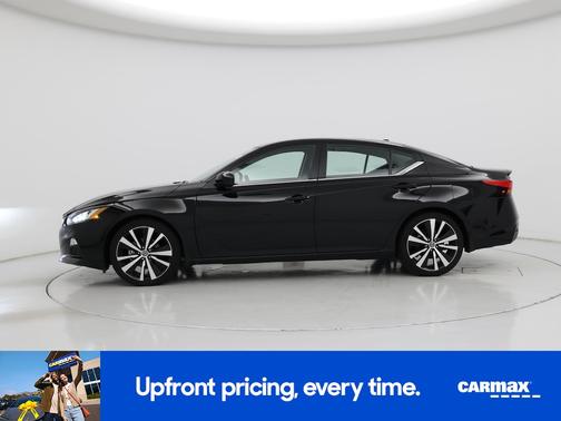 2022 Nissan Altima SR