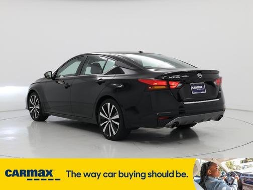 2022 Nissan Altima SR