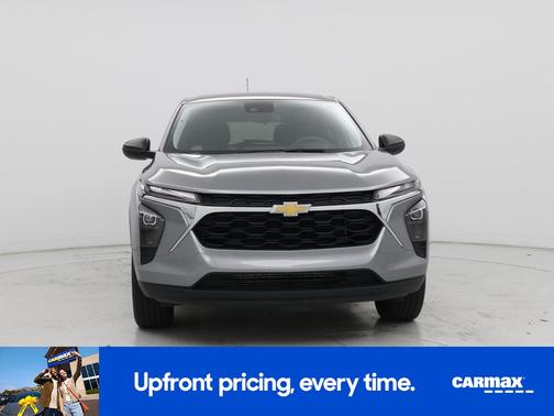 Gray 2025 Chevrolet Trax LS