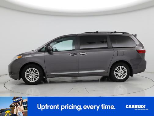 2017 Toyota Sienna XLE