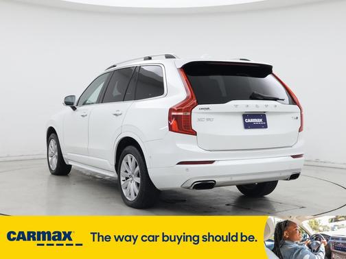 2017 Volvo XC90 T6 Momentum