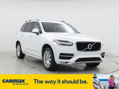 2017 Volvo XC90 T6 Momentum