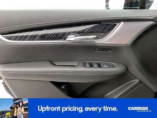 Black 2023 Cadillac XT6 Premium Luxury