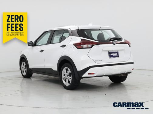 White 2024 Nissan Kicks S