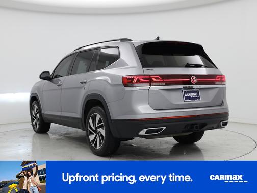 Silver 2024 Volkswagen Atlas SE w/Tech