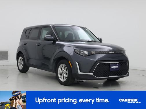 Gray 2025 Kia Soul LX