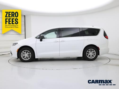 White 2025 Chrysler Pacifica Select