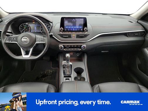 2022 Nissan Altima SR