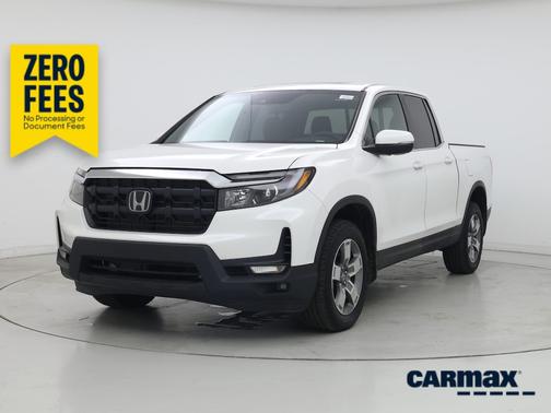 White 2025 Honda Ridgeline RTL