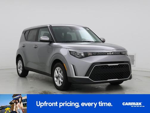 Gray 2025 Kia Soul LX