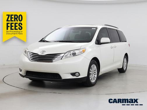 White 2017 Toyota Sienna XLE Premium