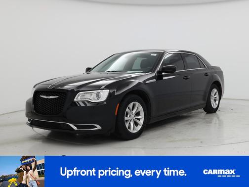 2019 Chrysler 300 Touring