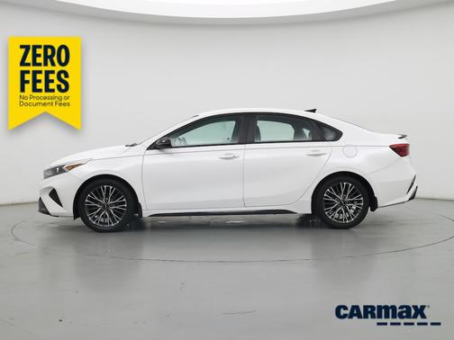 White 2022 Kia Forte GT-Line
