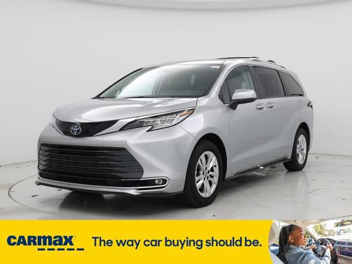 2023 Toyota Sienna Limited